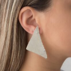 Alternative view of ΤRIANGLE EARRING