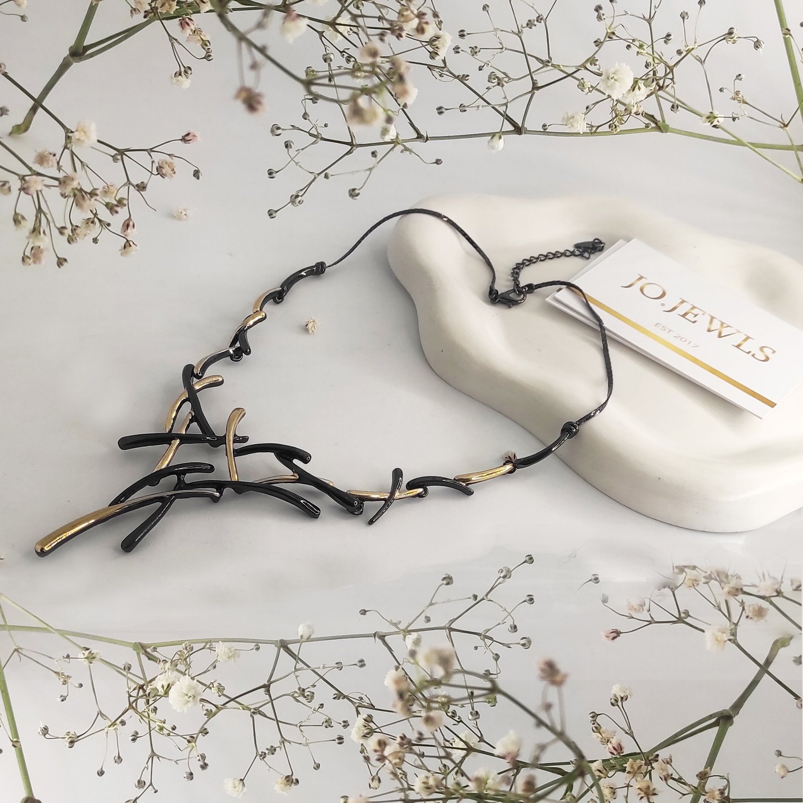 HANDMADE BY SMARAGDI VEKRI